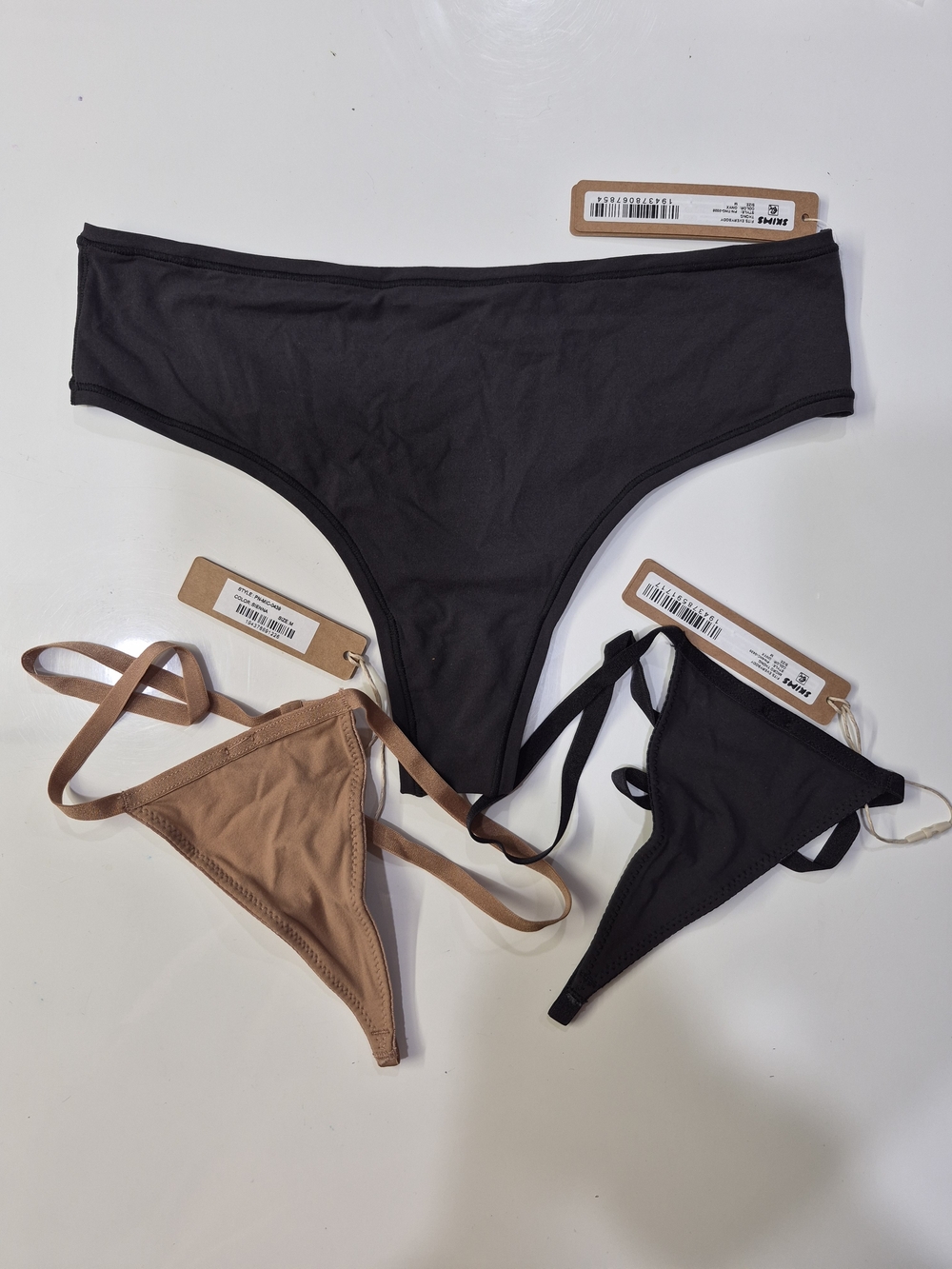 (SKIMS)3 panties for $32 new with tag, Size:M,. SKIMS-Style 024